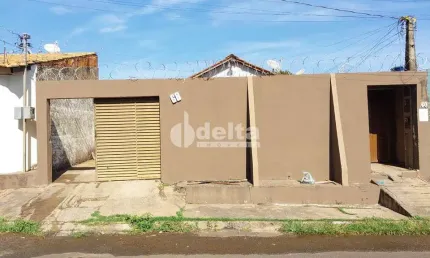 Casa Residencial disponível para Venda no bairro Mansour em Uberlândia-MG