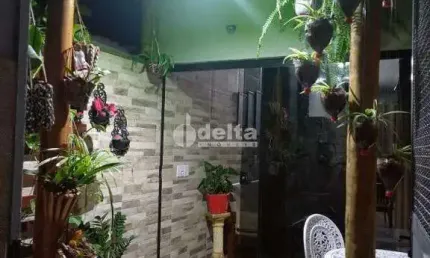 Casa residencial disponível para venda no Bairro Jaraguá em Uberlândia-MG