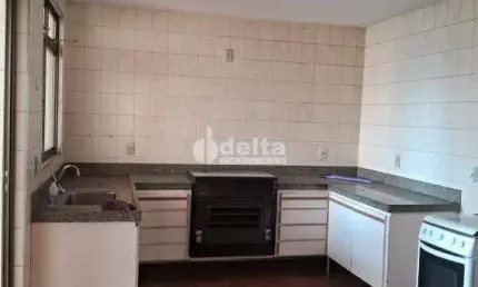 Apartamento disponível para venda no bairro Lídice em Uberlândia-MG