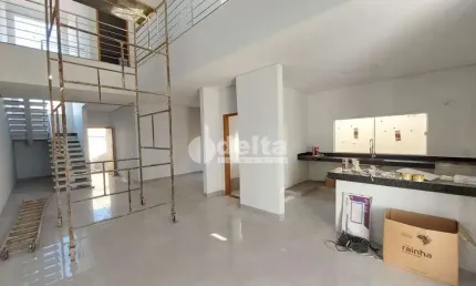 Casa residencial disponível para venda no bairro Aclimação em Uberlândia-MG
