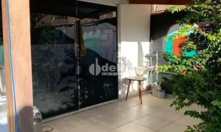 Casa residencial disponível para venda no bairro santa mônica em uberlândia-mg