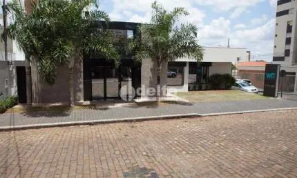 Prédio disponível para venda no bairro Osvaldo Rezende em Uberlândia-MG
