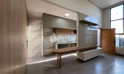 Casa Residencial disponível para venda no bairro Shopping Park em Uberlândia-MG