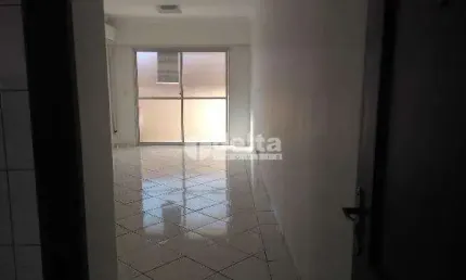 Apartamento disponível para venda no bairro copacabana em uberlândia-mg