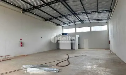Galpão disponível para venda no bairro Grand Ville em Uberlândia-MG