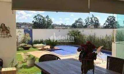 Casa no condomínio Reserva do Vale disponível para venda em Uberlândia-MG