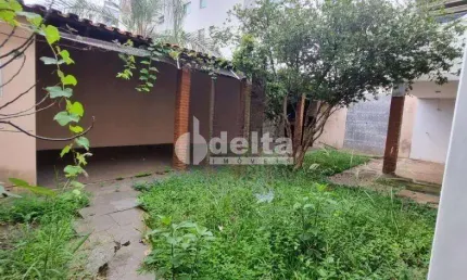 Casa Residencial disponível para venda no bairro Santa Maria em Uberlândia-MG