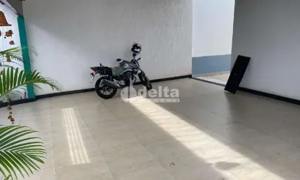 Casa residencial disponível para venda no bairro loteamento portal do vale ii em uberlândia - mg.
