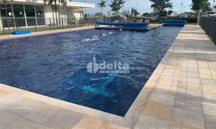 Terreno no condomínio disponível para venda no bairro Granja Marileusa em Uberlândia-MG
