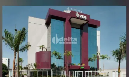 Sala disponível para  venda no bairro Santa Mônica em Uberlândia-MG
