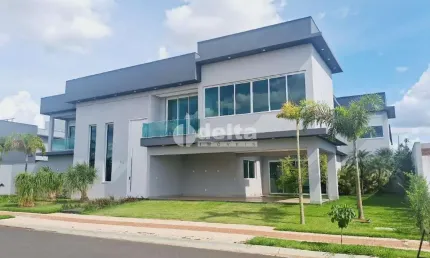 Casa no condomínio Golden Village disponível para locação e venda em Uberlândia-MG