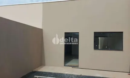 Casa residencial disponível para venda no bairro Presidente Roosevelt em Uberlândia-MG