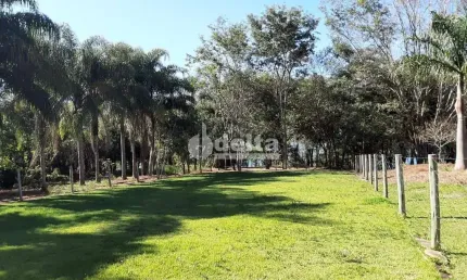Chácara Residencial disponível para Venda no bairro Área Rural em Uberlândia-MG
