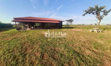 Chácara Residencial disponível para Venda no bairro Área Rural em Uberlândia-MG