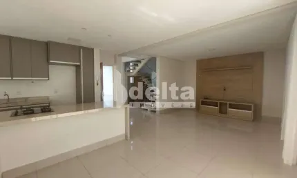 Casa no condomínio Village Paradiso 2 disponível para venda em Uberlândia-MG