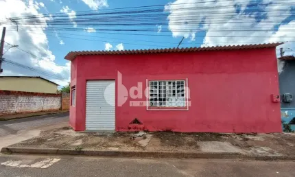 Casa residencial disponível para venda no bairro Morumbi em Uberlândia-MG