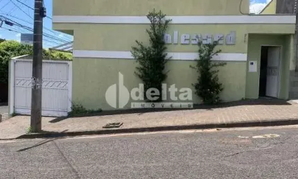 Casa residencial disponível para venda no bairro Tabajaras em Uberlândia-MG