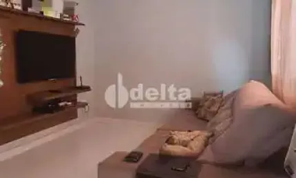 Casa com 2 quartos à venda no Jardim Europa, Uberlândia 