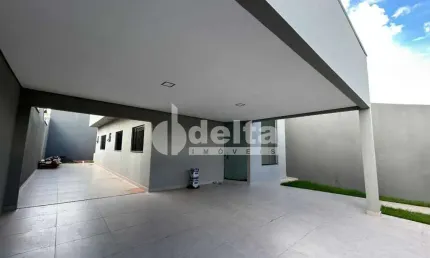 Casa residencial com área Gourmet disponível para venda no bairro Laranjeiras em Uberlândia-MG