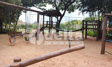 Casa no condomínio Reserva do Vale disponível para venda em Uberlândia-MG