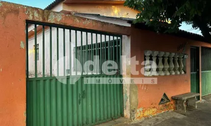 Casa residencial disponível para venda no bairro presidente roosevelt em uberlândia-mg