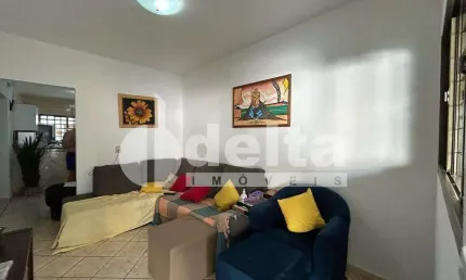 Casa residencial disponível para venda no bairro Pampulha em Uberlândia-MG
