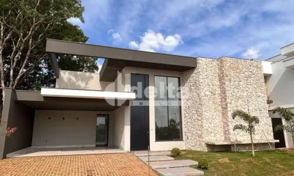 Casa no condomínio Arts disponível para venda em Uberlândia-MG