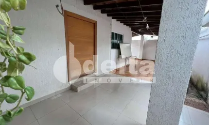Casa residencial disponível para venda no bairro copacabana em uberlândia-mg