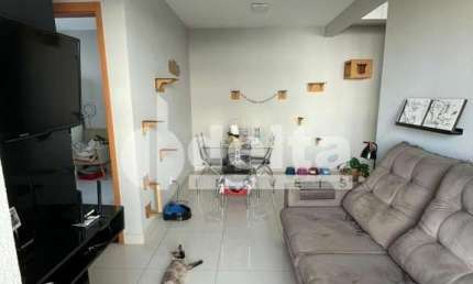 Apartamento bem montado próximo ao Praia Clube com lazer completo e sol da manhã