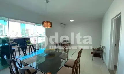 Apartamento disponível para venda no bairro Santa Mônica em Uberlândia-MG