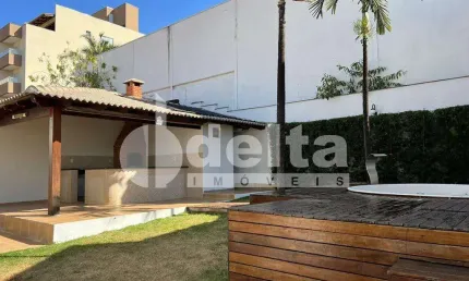Casa residencial disponível para locação e venda no bairro Tubalina em Uberlândia-MG