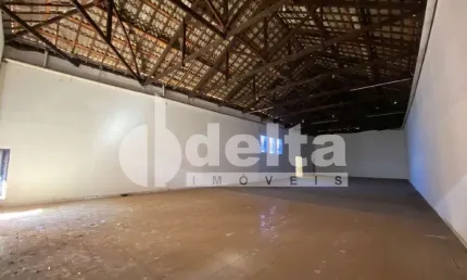 Galpão disponível para venda no bairro Fundinho em Uberlândia-MG