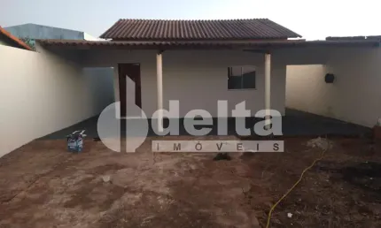 Casa residencial disponível para Locação e Venda no bairro Jardim Ipanema em Uberlândia-MG