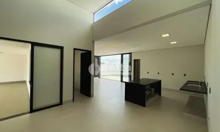 Casa no condomínio Arts disponível para venda em Uberlândia-MG