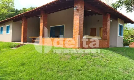Chácara Residencial disponível para Venda no bairro Área Rural em Uberlândia-MG