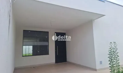 Casa Residencial disponível para venda no bairro Cidade Jardim em Uberlândia-MG