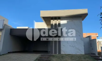 Casa no condomínio Raros Alto Umuarama disponível para venda em Uberlândia-MG