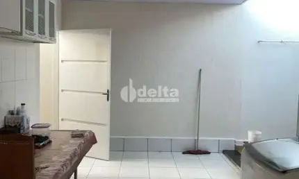 Casa residencial disponível para venda no bairro laranjeiras em uberlândia-mg