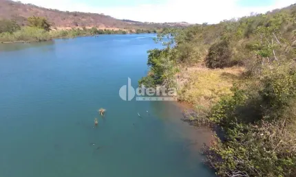 Chácara Residencial disponível para Venda no bairro Área Rural em Uberlândia-MG