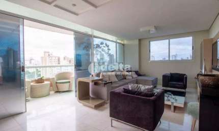 Apartamento disponível para venda no bairro Osvaldo Rezende em Uberlândia-MG