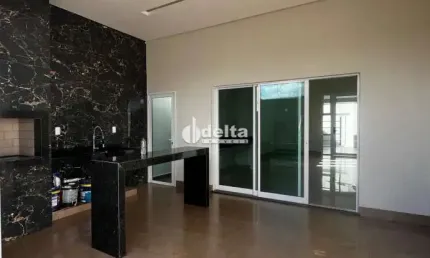 Casa residencial disponível para venda no bairro Grand Ville em Uberlândia - MG.