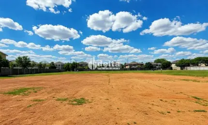 Terreno disponível para Venda 375,00 m² no bairro Tubalina em Uberlândia-MG