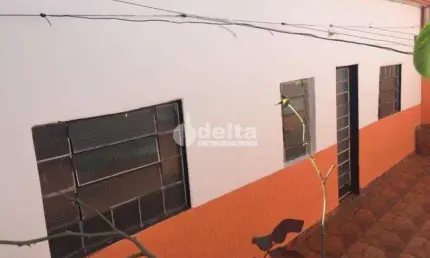 Casa residencial disponível para venda no Bairro Jaraguá em Uberlândia-MG
