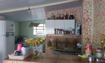 Casa residencial disponível para venda no Bairro Jaraguá em Uberlândia-MG
