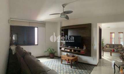 Apartamento disponível para venda no bairro Saraiva em Uberlândia-MG