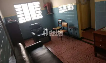 Casa Residencial disponível para venda no bairro Martins em Uberlândia-MG
