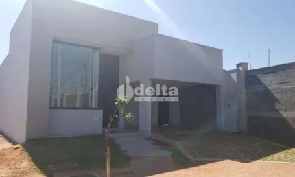 Casa no condomínio Raros Alto Umuarama disponível para venda em Uberlândia-MG
