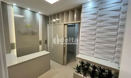 Sala disponível para  venda no bairro Santa Mônica em Uberlândia-MG