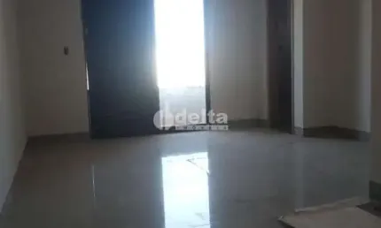 Casa residencial disponível para venda no bairro Quinta Alto Umuarama em Uberlândia - MG.