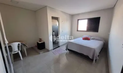 Casa residencial disponível para venda no bairro nossa senhora aparecida em uberlândia-mg